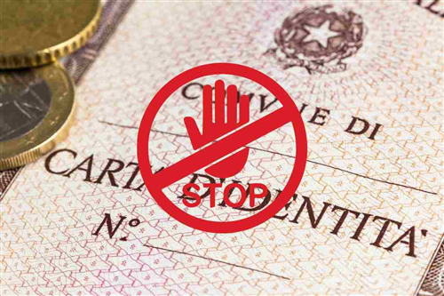 Dal 3 agosto 2026 STOP alle Carte d'Identità cartacee